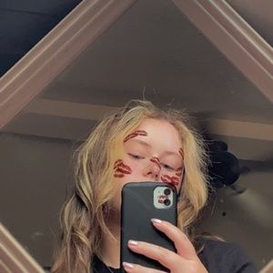 Meet your Posher, Kendra